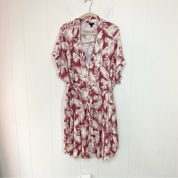 Torrid Collared Dress shirt Dress Size 4X Shaded Palm Button Front Rayon Pink - Picture 3 of 15